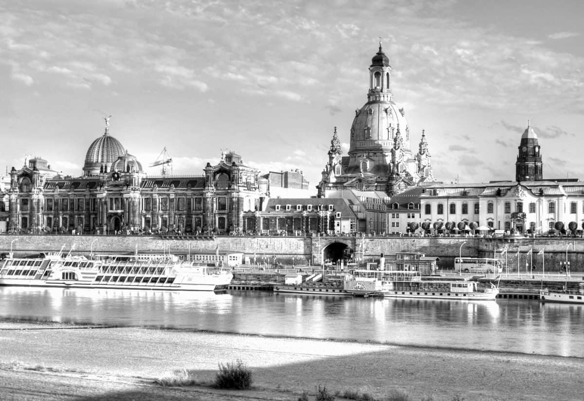 Dresden schwarz weiss 🥇 DresdenAusflug.de