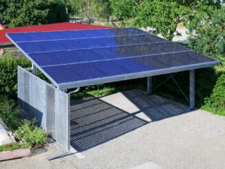 Carport mit Solarmodul